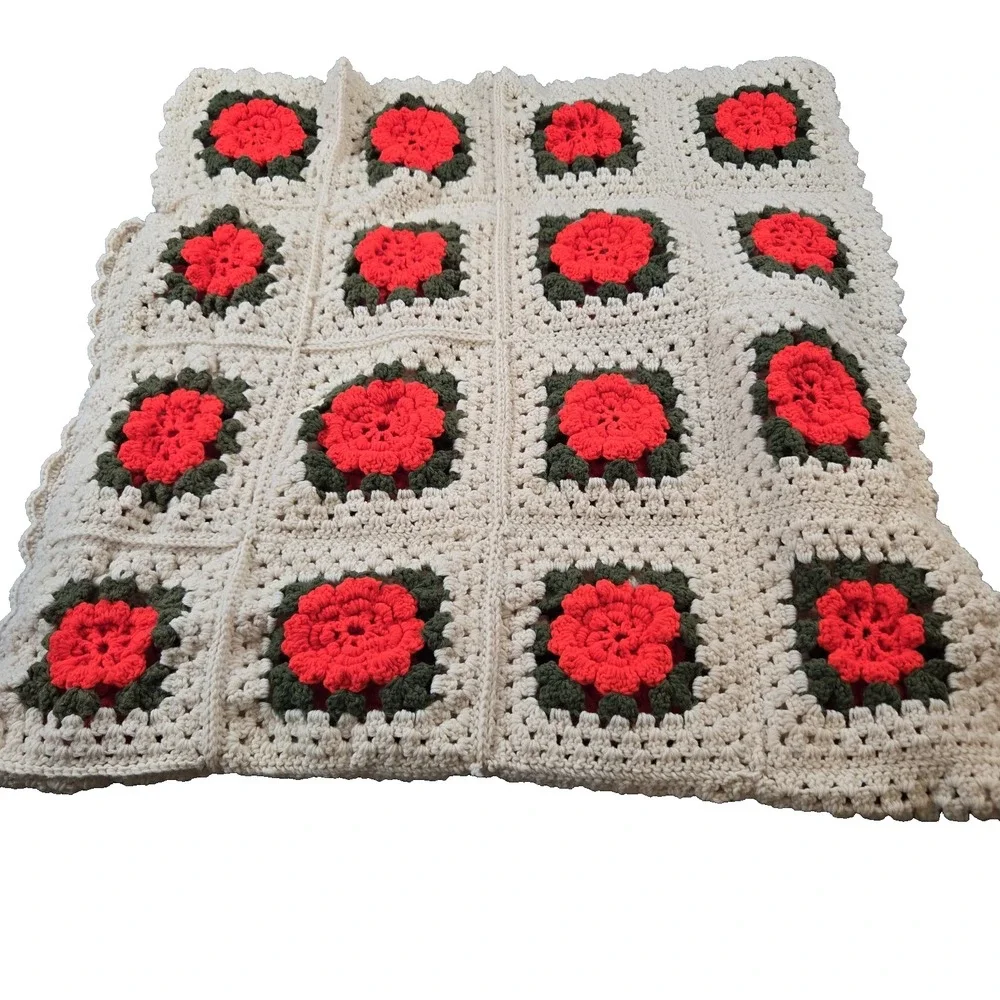 Crochet Lap Afghan Throw Blanket Squares w/ 3-D Roses 33